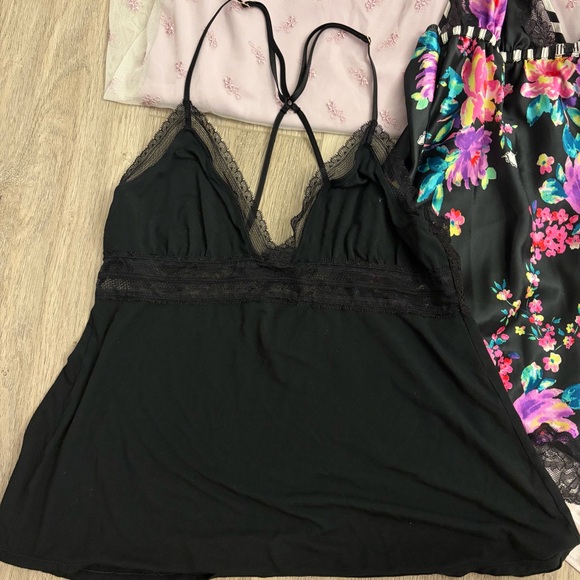 Lingerie Intimates Set - Victoria Secret - Picture 4 of 10